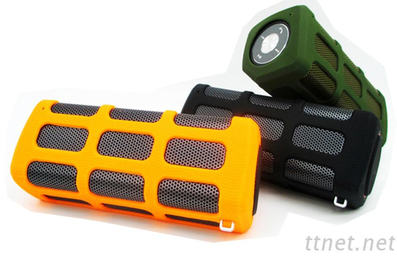 Outdoor Waterproof Bluetooth Speaker Power Bank 7000Ah